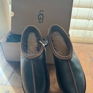 New leather Tasman by UGG